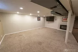 7851 Volk Dr, Dayton, OH 45415 - Photo 33