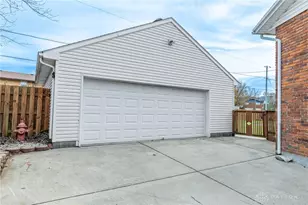 1030 Nila Gay Ct, Miamisburg, OH 45342 - Photo 35