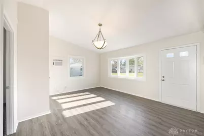 906 N Scott Street, New Carlisle, OH 45344 - Photo 3