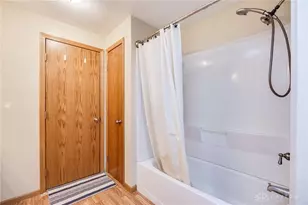 135 Floral Acres Dr, Tipp City, OH 45371 - Photo 29