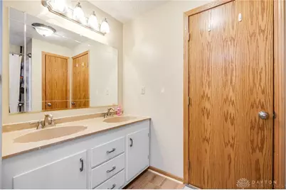 135 Floral Acres Drive, Tipp City, OH 45371 - Photo 31