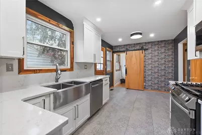 1301 Ridgeview Avenue, Dayton, OH 45409 - Photo 11