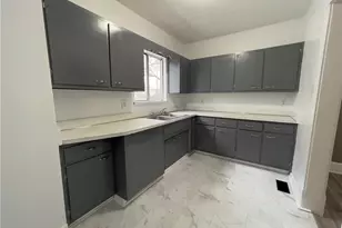 212 E Hillcrest Ave, Dayton, OH 45405 - Photo 5