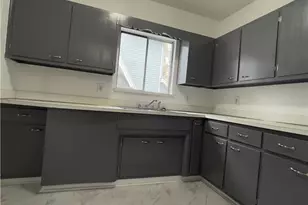 212 E Hillcrest Ave, Dayton, OH 45405 - Photo 9