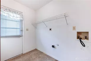 2108 Sir Lockesley Dr, Miamisburg, OH 45342 - Photo 27