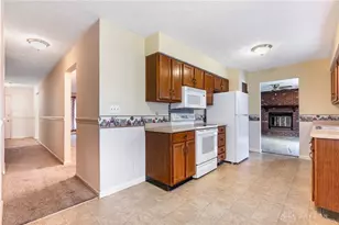 2108 Sir Lockesley Dr, Miamisburg, OH 45342 - Photo 9