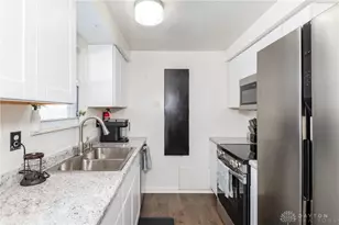 7121 Saffron Dr, Dayton, OH 45424 - Photo 11