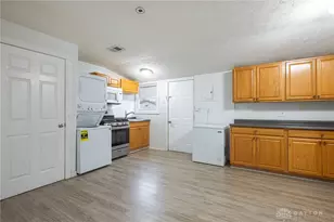 698 S Riverview Ave, Miamisburg, OH 45342 - Photo 5