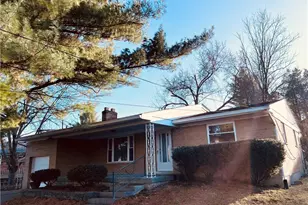 2175 Carlsbory Dr, Cincinnati, OH 45231 - Photo 3