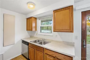 6429 Leawood Dr, Huber Heights, OH 45424 - Photo 11