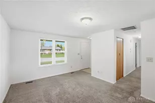 6429 Leawood Dr, Huber Heights, OH 45424 - Photo 7