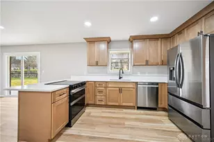 955 Oak Dale Dr, Xenia, OH 45385 - Photo 11