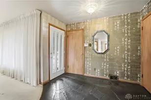 3698 Briar Pl, Dayton, OH 45405 - Photo 5