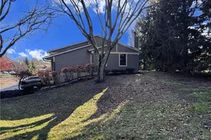 630 Hidden Valley Ct, Fairborn, OH 45324 - Photo 5