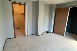 137 N Stanley St, Bellefontaine, OH 43311 - Photo 25