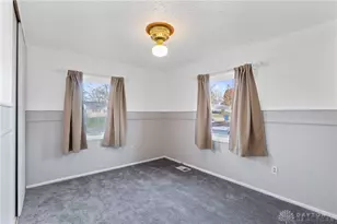 1176 Irmal Dr, Dayton, OH 45432 - Photo 11