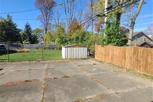 825 Brookfield Rd, Dayton, OH 45429 - Photo 25