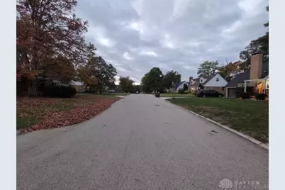 332 N Bromfield Road, Dayton, OH 45429 - Photo 5