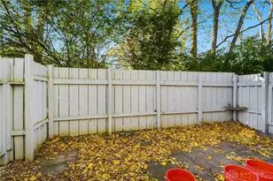 2698 Orchard Run Rd, Dayton, OH 45449 - Photo 29