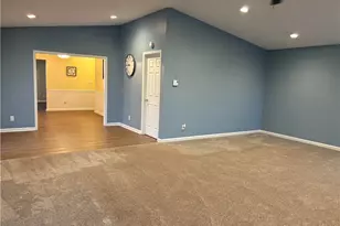 10075 Ken Ln, New Paris, OH 45347 - Photo 11