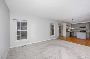 2093 Hatteras Ct, Miamisburg, OH 45342 - Photo 7