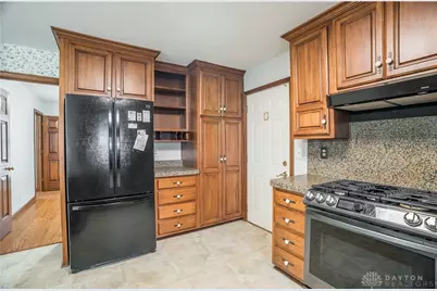 830 Pinehurst Drive, Tipp City, OH 45371 - Photo 11