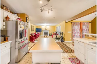 9229 Bennington Way, Clearcreek Twp, OH 45458 - Photo 21