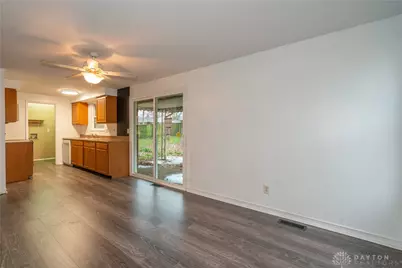 6773 Summerdale Drive, Huber Heights, OH 45424 - Photo 9