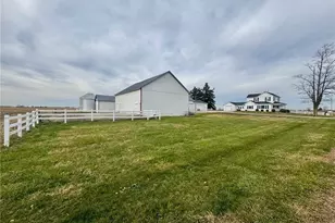 2082 Preble Cty Butler Twp Rd, New Madison, OH 45346 - Photo 13