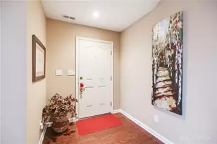 2042 Wentworth Village Dr, Bellbrook, OH 45305 - Photo 5