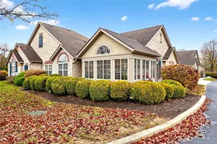 2042 Wentworth Village Dr, Bellbrook, OH 45305 - Photo 3