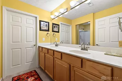 2042 Wentworth Village Drive, Bellbrook, OH 45305 - Photo 17