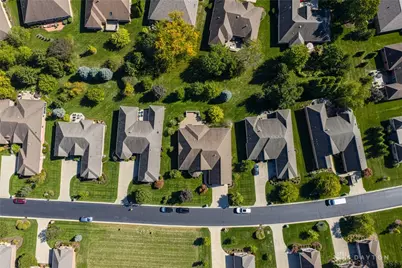 2350 Spring Rose Drive, Dayton, OH 45459 - Photo 39