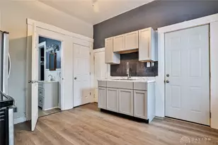 62 Pioneer St, Dayton, OH 45405 - Photo 9