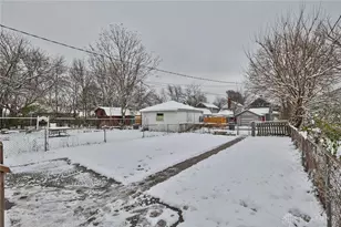 62 Pioneer St, Dayton, OH 45405 - Photo 11