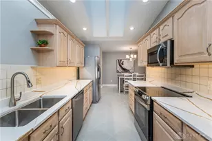 2014 Waterfall Ln, Vandalia, OH 45377 - Photo 7