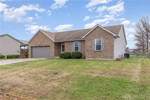 6044 Sean Cir, Blanchester, OH 45107 - Photo 3