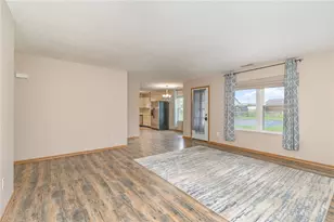 6044 Sean Cir, Blanchester, OH 45107 - Photo 5