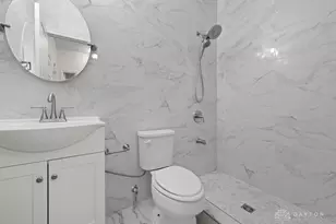 1349 Senna St, Tipp City, OH 45371 - Photo 7