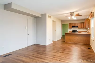 8581 Pinegate Way, Huber Heights, OH 45424 - Photo 17