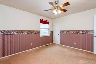 8581 Pinegate Way, Huber Heights, OH 45424 - Photo 33