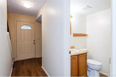 8581 Pinegate Way, Huber Heights, OH 45424 - Photo 19