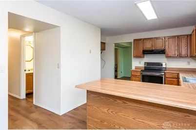 8581 Pinegate Way, Huber Heights, OH 45424 - Photo 13