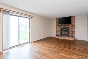 8581 Pinegate Way, Huber Heights, OH 45424 - Photo 15