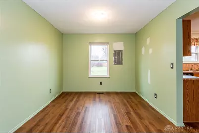 8581 Pinegate Way, Huber Heights, OH 45424 - Photo 7