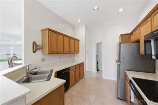 1124 Napa Ridge, Dayton, OH 45458 - Photo 17