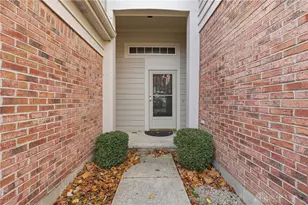 1124 Napa Ridge, Dayton, OH 45458 - Photo 7