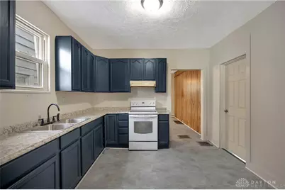 63 E Burton Avenue, Dayton, OH 45405 - Photo 9