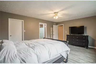 7040 Frederick Pike, Dayton, OH 45414 - Photo 9