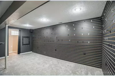 7040 Frederick Pike, Dayton, OH 45414 - Photo 29